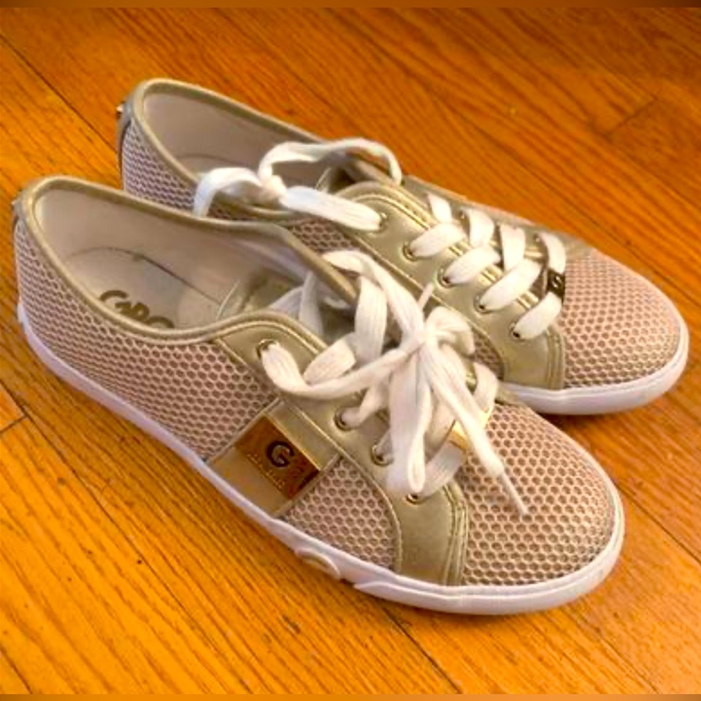 GG Benie Women’s Gold Sneakers - Size 8.5